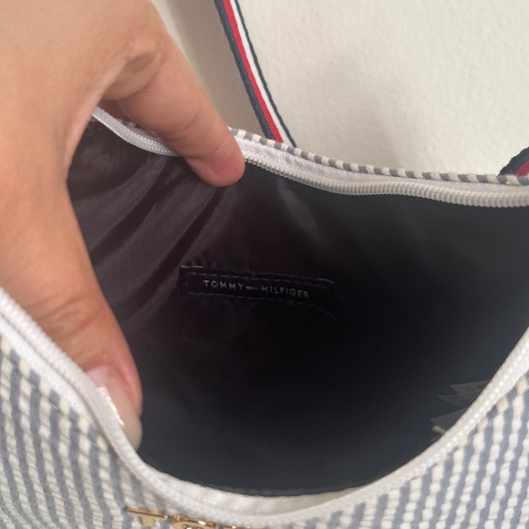 Tommy Hilfiger Kids' Seersucker Crossbody Bag - Picture 8 of 16